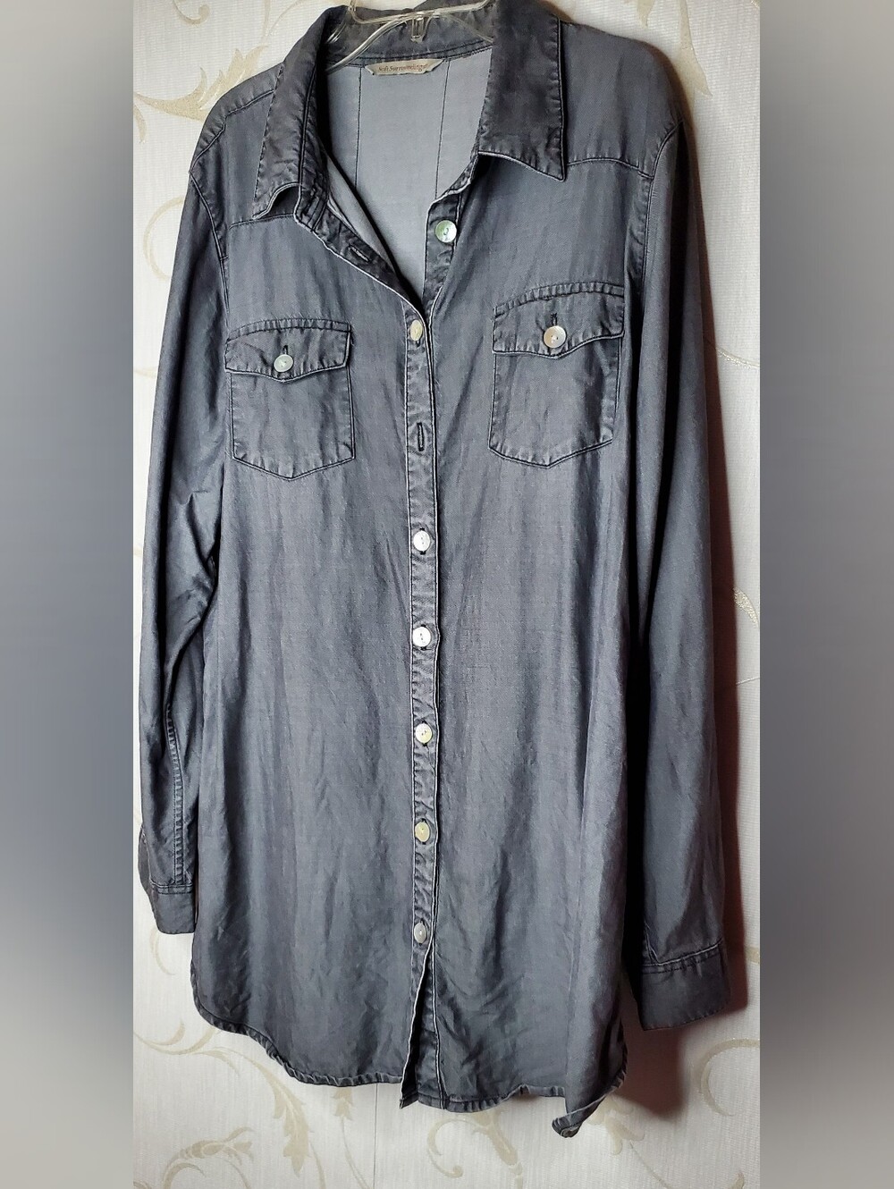 Soft Surroundings Longsleeve Button Down Shirt